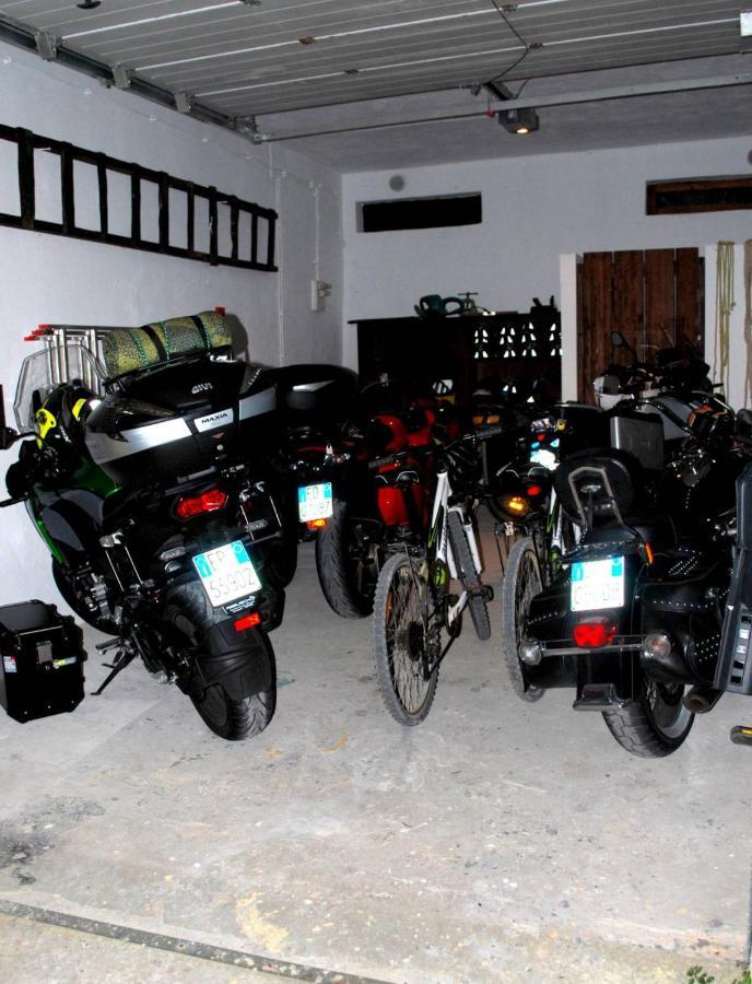 Lokunja Bed&Breakfast Pag Town Buitenkant foto