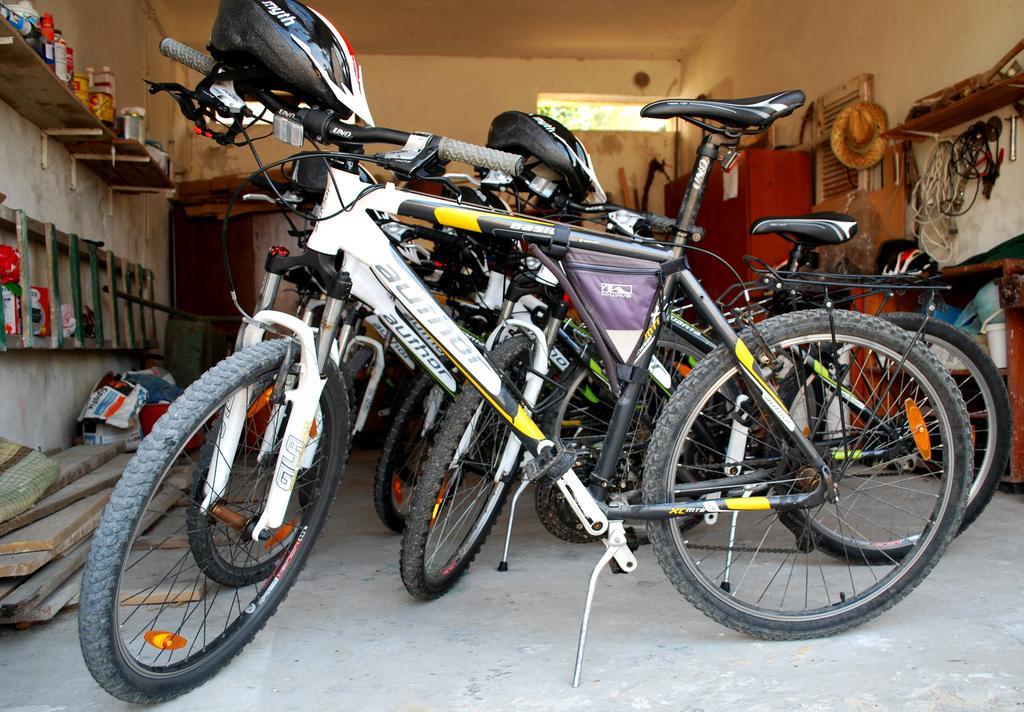 Lokunja Bed&Breakfast Pag Town Buitenkant foto