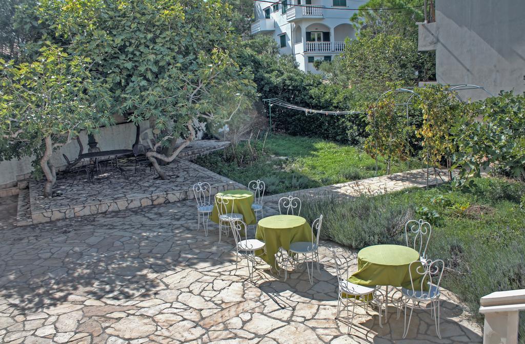Lokunja Bed&Breakfast Pag Town Buitenkant foto